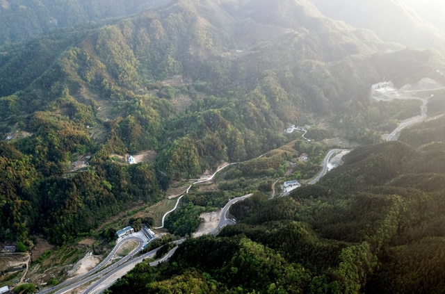 我国在大别山建造超级天线，长宽达100公里，它到底是用来干啥的