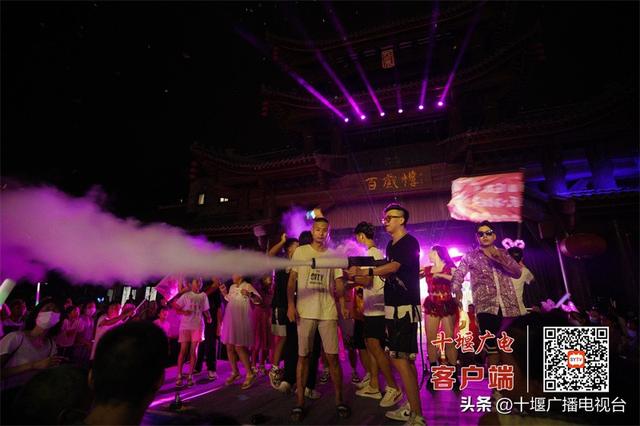 泼水狂欢，清凉一夏！房县第三届避暑纳凉节即将盛大启幕！