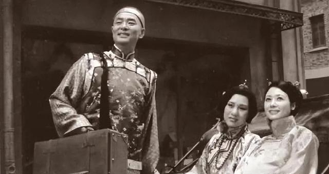 临死前袁世凯把儿子叫到床前：你不要送葬，开枪打死穿红衣服的人