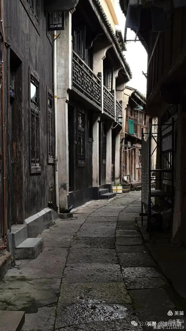 一座古城的光阴故事：600年未散的渔火，藏着最鲜活的人间烟火！