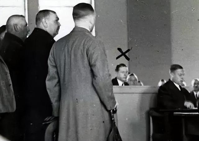 弗里茨·朗：从默片天才到“黑色大师”的传奇