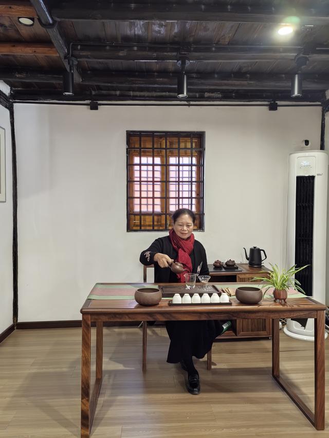 蜀山陶韵：古南街·陶二厂·石坝行记