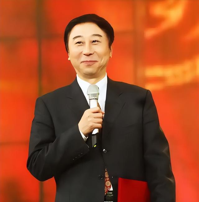 人狂必有祸！68岁冯巩现状曝光，给高调“炫富”的闫学晶上了一课