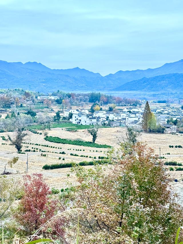 等待日出(黟县宏村镇卢村与奇墅湖)