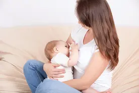 新妈妈奶水少能改变吗？专家表示跟刺激次数有关图片