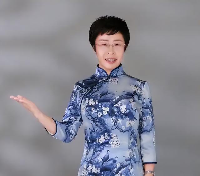 北大才女蒙曼50岁仍未婚，被问最想嫁给谁，她的回答却出人意料