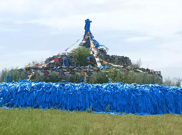 内蒙古旅游：从牛奶湖到风情马镇行（图）
