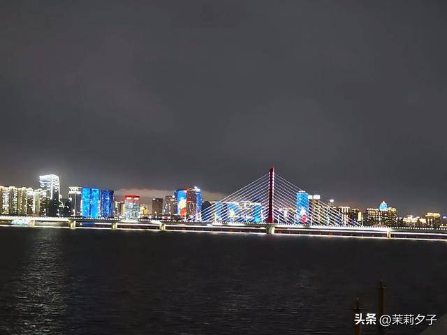 杭州旅游攻略看展逛博物馆老街菜市场换个城市走走停停文艺风