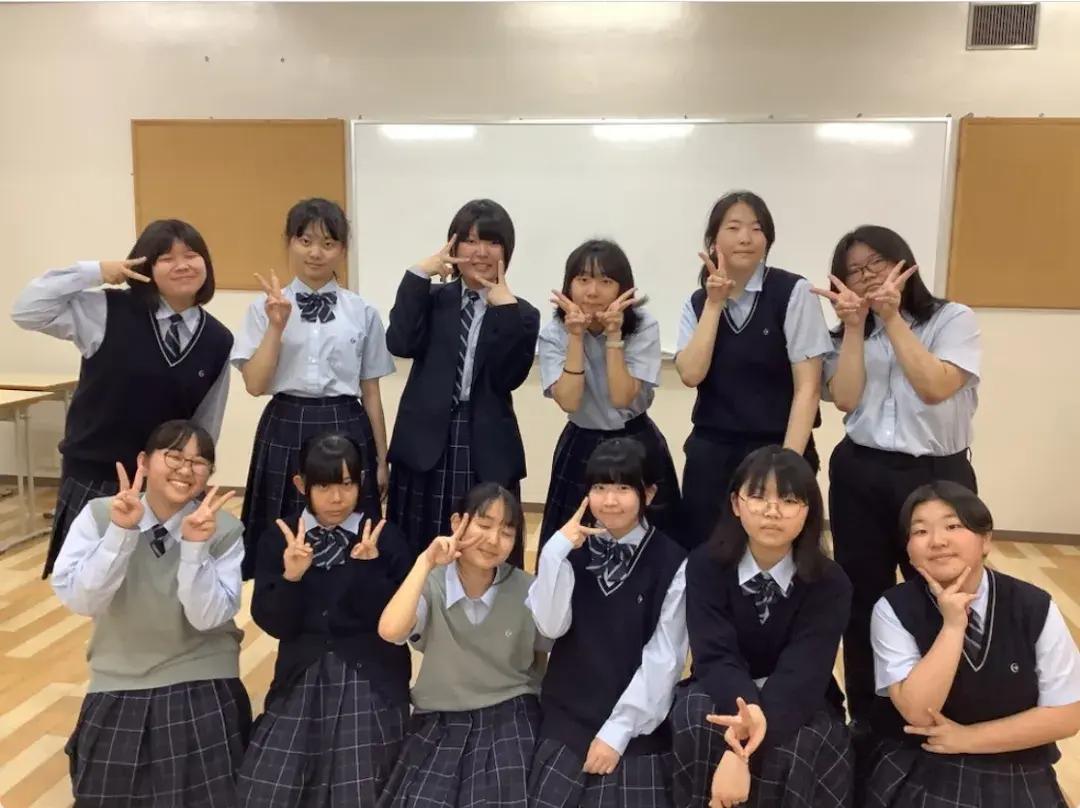 请输入图片描述 请输入图片描述