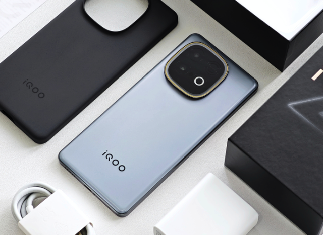 相差200多元，iQOOZ10TurboPro和iQOOZ10Turbo+有什么区别？