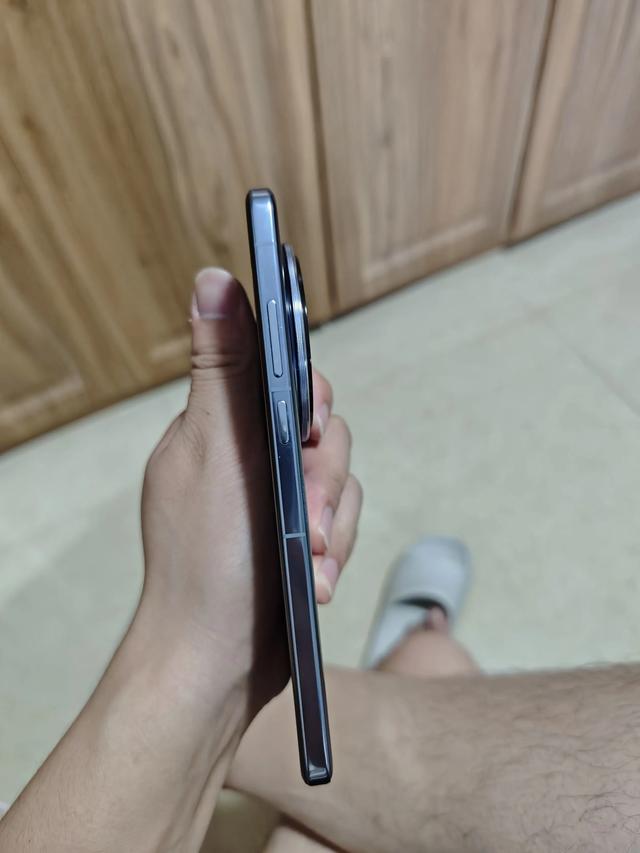 考虑很久没买小米和华为，还是选择了vivo X200 Pro