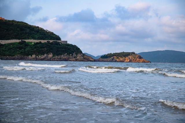 浙江上海的海水为什么变蓝了？和这4个原因有很大关系