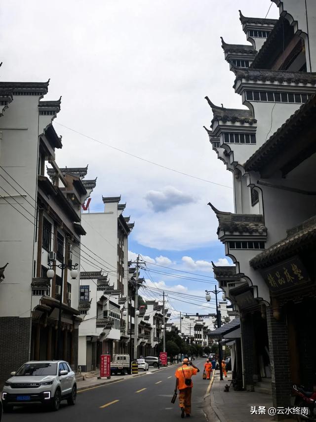 交通方便了游客却少了?这个陕南古镇从震撼到遗憾,出了什么问题