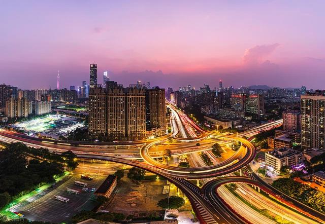 广东人口最多的城市，比佛山、惠州总和还多，面积却不到韶关12