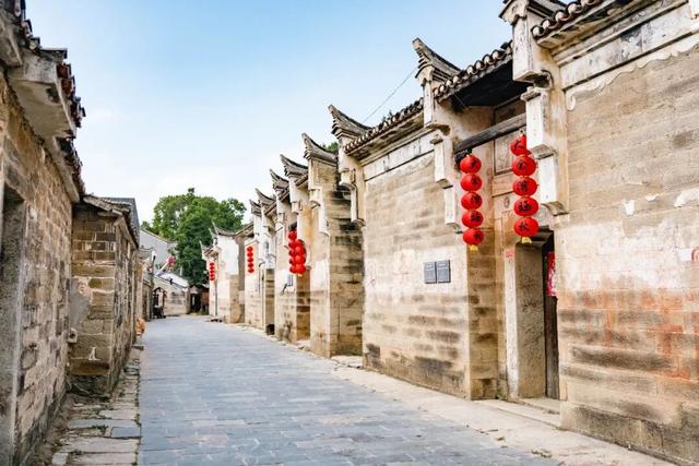 剧组扎堆！黄陂这座600岁古村，晒秋现场秒变短剧片场