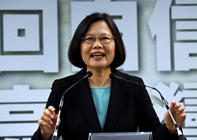 沉默五天，蔡英文重磅发文	，台北全城已警戒，国民党揪出罪恶根源