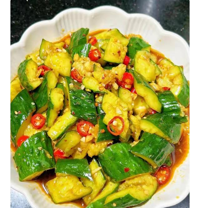 135斤瘦到96斤！我只改早晚两餐：早上鸡蛋燕麦，晚上全是菜