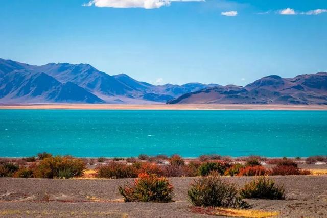 西藏没有海，却收集了世间所有蓝