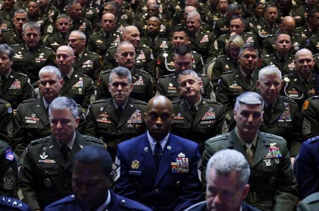 8950亿军费+爆炸性政策，美国战争狂人点火，中美军备对抗上硬菜