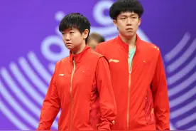 混双决赛名单出炉！王楚钦/孙颖莎杀疯了，4-0横扫林钟勋/申裕斌图片