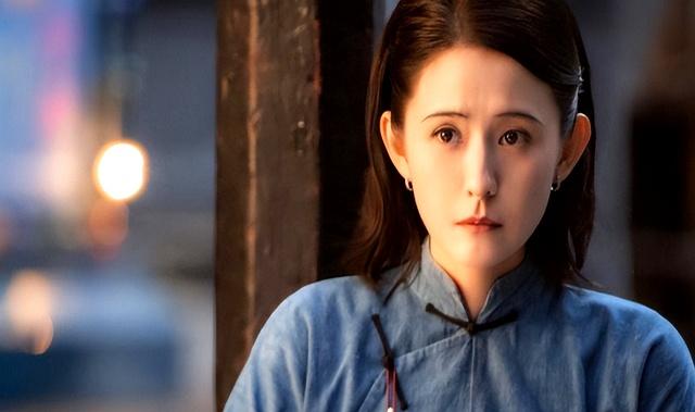 女演员身材很重要	，同样穿旗袍，39岁热依扎与36岁柴碧云差别明显