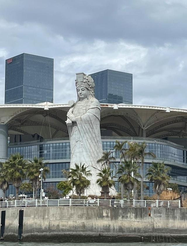 32.8米！厦门香山国际游艇会妈祖文化广场妈祖像，海西最高妈祖像