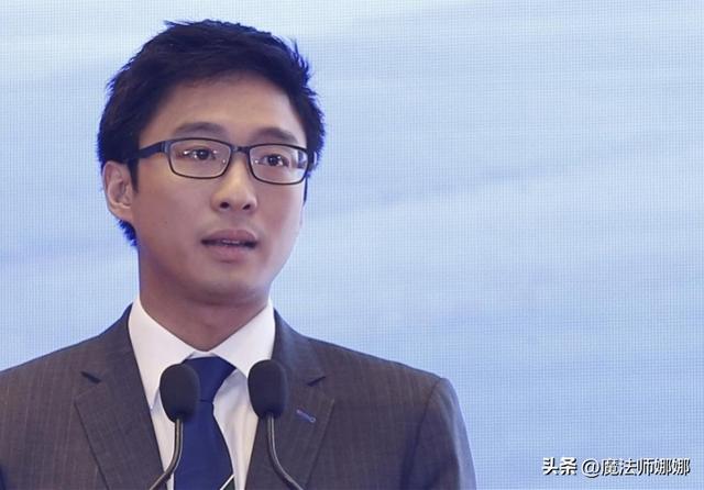 郭晶晶愁坏了，不是为孩子教育，竟是 40 多的二弟还没结婚！