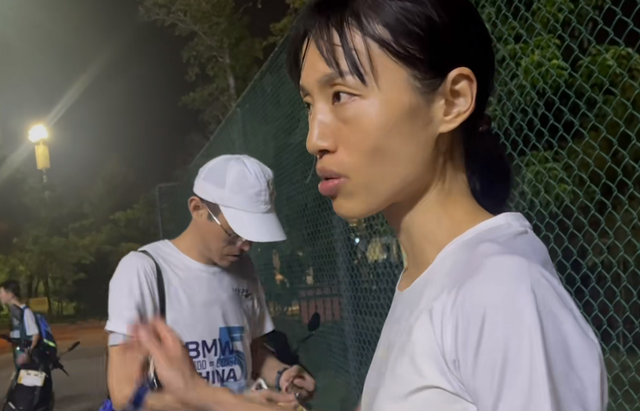 解聘传闻真相大白2个月，女护士张水华近况曝光，白岩松没说错