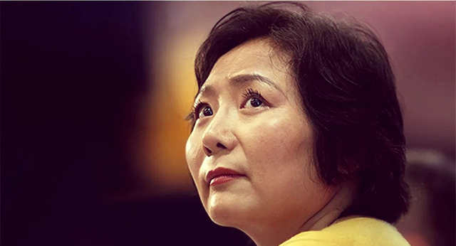 手握11万亩地皮，银行存七百多亿，她才是我国隐形“地产女首富”
