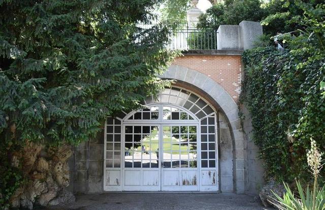全球15个城市的地下隧道，藏着逃生通道 宝藏密室甚至 007原型基地