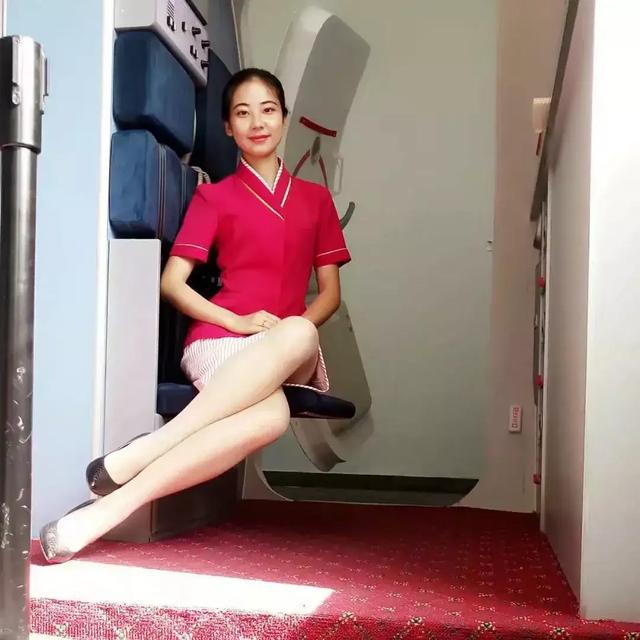 “93阅兵”女民兵王米佳：出身空姐，婆婆和母亲替她负重前行