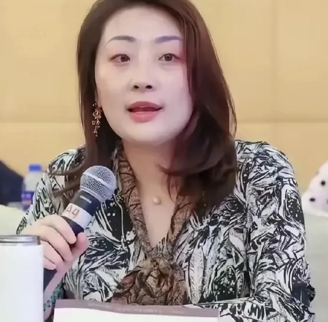宗馥莉重回娃哈哈后，才知道：宗庆后为女儿顺利继承，多用心良苦