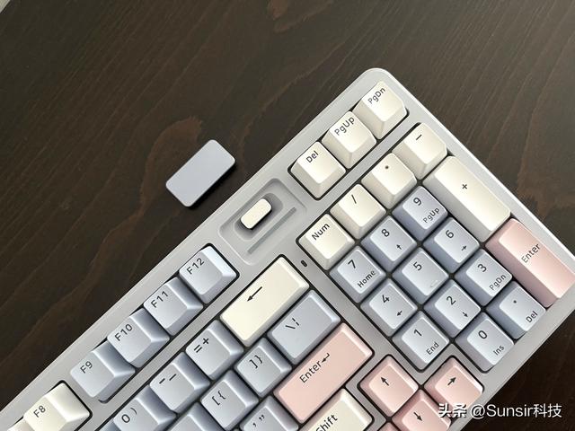 200多元入手客制化机械键盘，雷柏V700DIY-98机械键盘是真的香