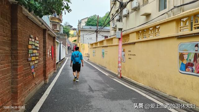 出游第6站-衡阳：东洲岛、石鼓书院、保卫里。阴雨天，游了个寂寞