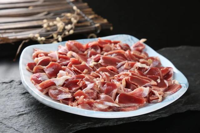 梅水知秋：一城风景半城诗 金色梅河游玩攻略