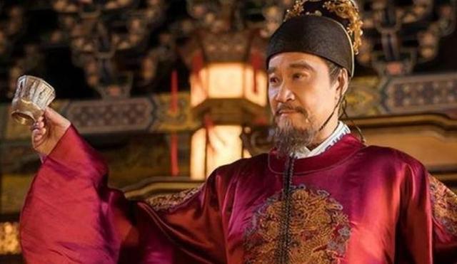 朱棣上联：“灯明月明，大明一统”，无人敢对，神童却妙对下联