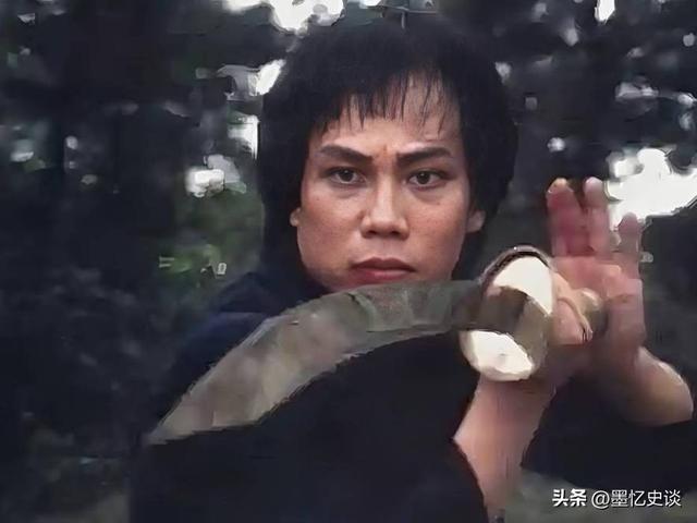 陈光标怒撕遮羞布：功夫巨星梁小龙哪里是病死，分明是被折腾死的