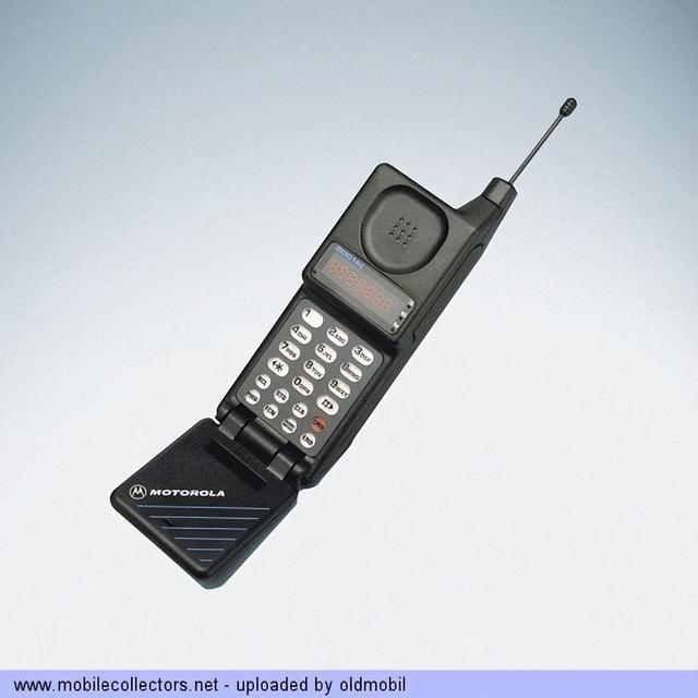 通信历史连载788-世界第一部下翻盖手机-摩托罗拉MicroTAC-1989年