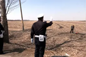 “无人机+警车”双巡逻！冰城交警巡查高速公路、国省道“烧荒”情况图片