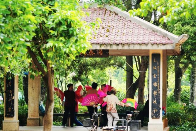 住在寻甸的呼吸里：被蓝天与日常温柔浸染！