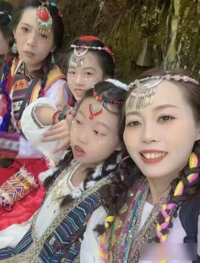 阿坝旅游小姑妈找到了，年仅31岁，被冲远20公里，丈夫：我不怪你