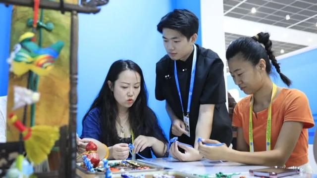 上合之约，津门盛启：科技与文化交融点亮峰会新闻中心