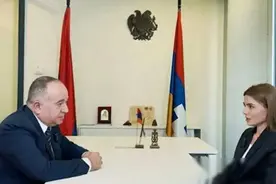 亚美尼亚前防长吐槽印度武器，二十亿买堆废铁！也提醒他国别上当图片