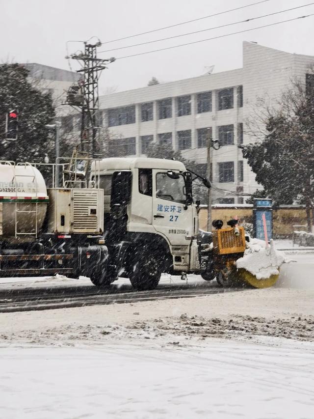 雪落莲城，许你一场纯净的冬日浪漫