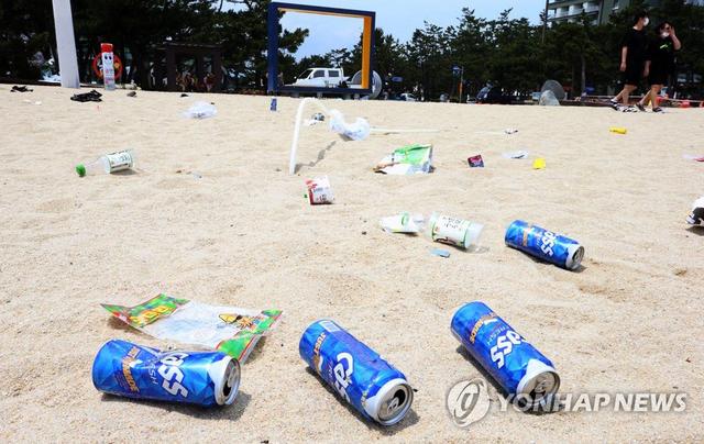 中国游客变少后，韩国景区仍垃圾遍地，韩网友：日本人干的