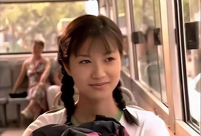从19岁开始男人不断，半百了还没玩够，“风流才女”徐静蕾现形记
