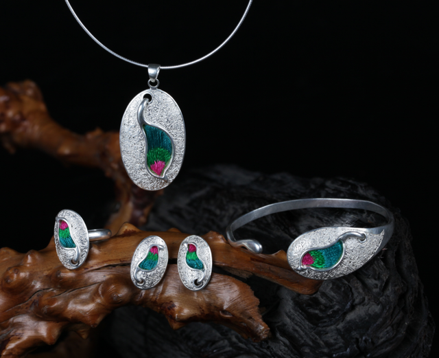 祝贺！南明斩获1银2铜