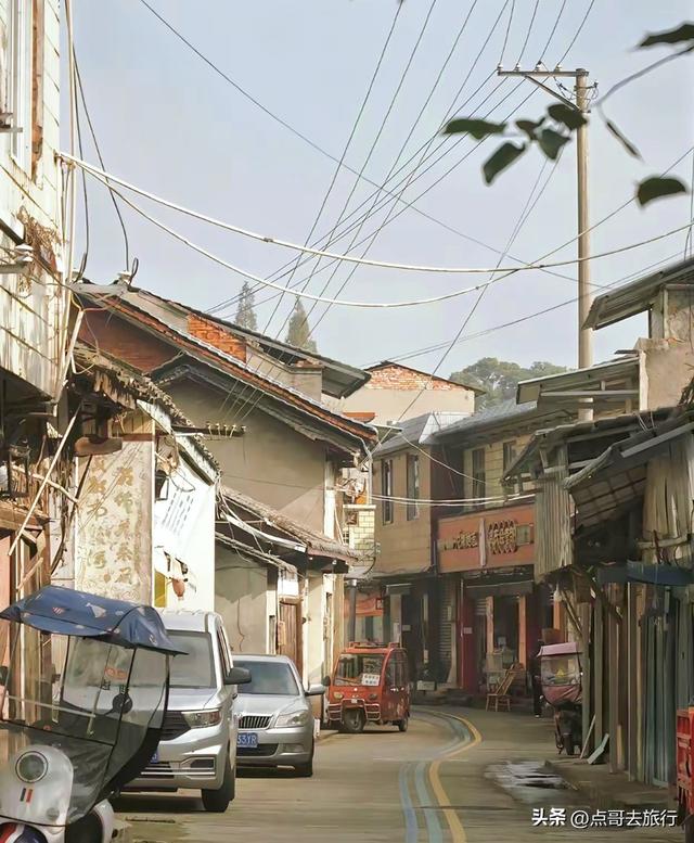 成都府河边，最低调的古场镇，停留在70年前，地铁公交车直达！