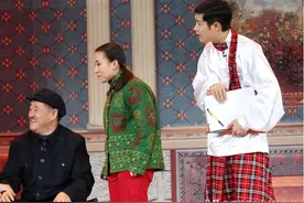 2009年小品《不差钱》幕后，成龙戏份被删，赵本山笑怼批评图片