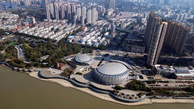 安徽芜湖：鸠兹初冬铺锦绣 江枫雅韵醉游仙